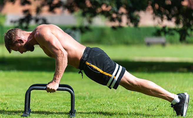 Incline Vs Decline Vs Standard Pushups What S The Difference